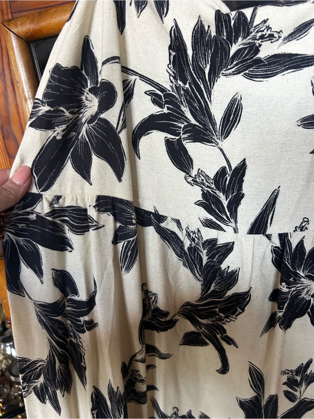 Monteau Black Floral Print Cream Maxi Dress - Picture 2 of 5